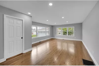 10626 S Lowe Avenue, Chicago, IL 60628 - Photo 15