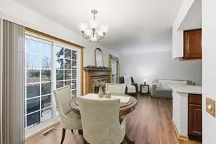 14747 Lake View Dr, Orland Park, IL 60462 - Photo 9