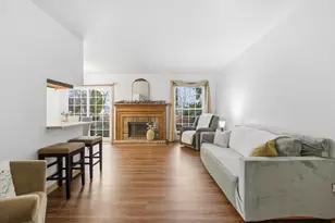 14747 Lake View Dr, Orland Park, IL 60462 - Photo 5