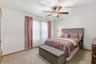 14747 Lake View Dr, Orland Park, IL 60462 - Photo 11