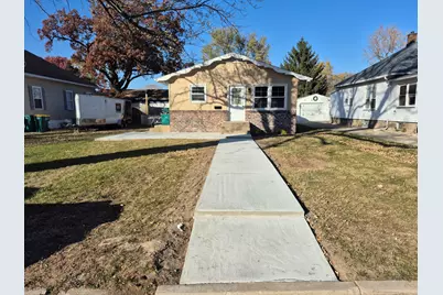 218 W 10th Street, Streator, IL 61364 - Photo 1