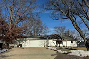 305 W Pershing St, Stillman Valley, IL 61084 - Photo 37