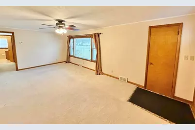 305 W Pershing Street, Stillman Valley, IL 61084 - Photo 5