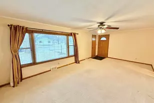 305 W Pershing St, Stillman Valley, IL 61084 - Photo 3