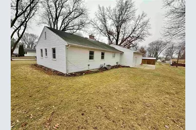 305 W Pershing Street, Stillman Valley, IL 61084 - Photo 33