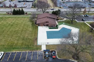 18053 Live Oak Ct, Tinley Park, IL 60477 - Photo 3