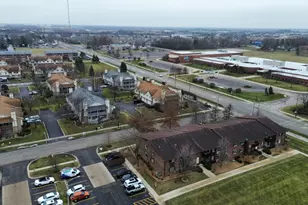 18053 Live Oak Ct, Tinley Park, IL 60477 - Photo 5