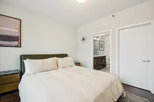 123 S Green St, Chicago, IL 60607 - Photo 17