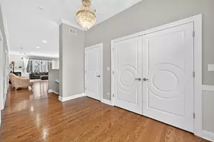 127 Rose Dr, Bloomingdale, IL 60108 - Photo 3