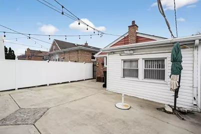 3446 W 74th Street, Chicago, IL 60629 - Photo 25