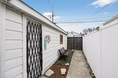 3446 W 74th Street, Chicago, IL 60629 - Photo 27