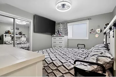 3446 W 74th Street, Chicago, IL 60629 - Photo 11