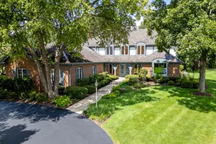 5 Regent Ct, Burr Ridge, IL 60527 - Photo 35
