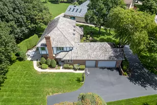 5 Regent Ct, Burr Ridge, IL 60527 - Photo 39