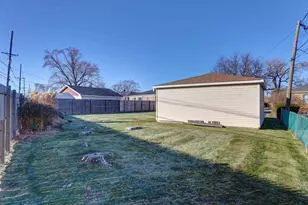 11111 Shelley St, Westchester, IL 60154 - Photo 7