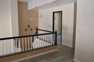 1401 Grayshire Ct, Elgin, IL 60120 - Photo 9