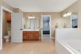 4 Scofield Ct, Bloomington, IL 61704 - Photo 25