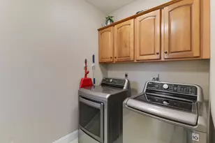 4 Scofield Ct, Bloomington, IL 61704 - Photo 19