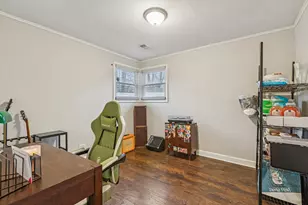 331 Marquette St, Park Forest, IL 60466 - Photo 9