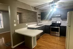 939 Symphony Dr, Aurora, IL 60504 - Photo 7