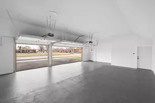 718 E 152nd St, Phoenix, IL 60426 - Photo 23