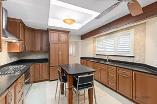 1742 Pebble Beach Dr, Hoffman Estates, IL 60169 - Photo 7