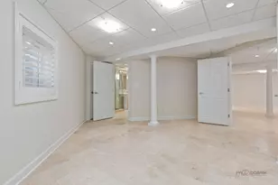 1742 Pebble Beach Dr, Hoffman Estates, IL 60169 - Photo 33