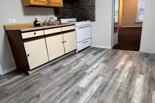 302 Elder Dr, Round Lake Park, IL 60073 - Photo 9