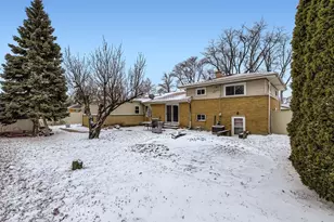 887 Ingram Pl, Des Plaines, IL 60016 - Photo 29