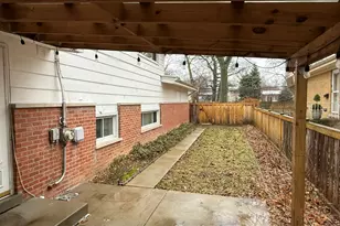 9200 Avers Ave, Evanston, IL 60203 - Photo 59
