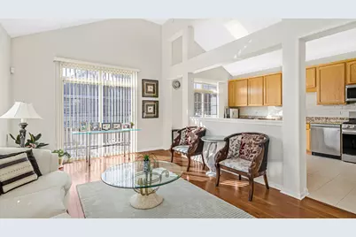 530 Prestwick Lane, Wheeling, IL 60090 - Photo 3