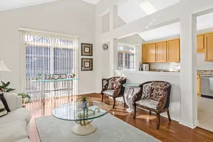 530 Prestwick Ln, Wheeling, IL 60090 - Photo 3