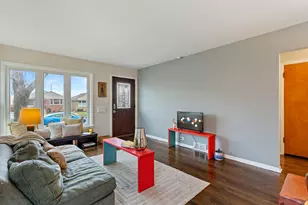 2402 N 77th Ct, Elmwood Park, IL 60707 - Photo 7