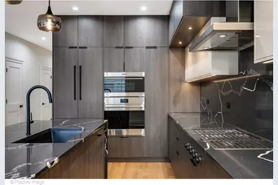 2334 N Oakley Avenue, Chicago, IL 60647 - Photo 9