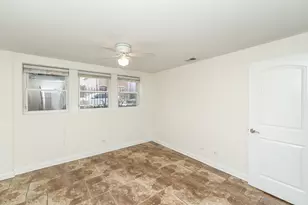 3910 N Bernard St, Chicago, IL 60618 - Photo 13