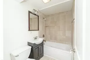 3910 N Bernard St, Chicago, IL 60618 - Photo 17