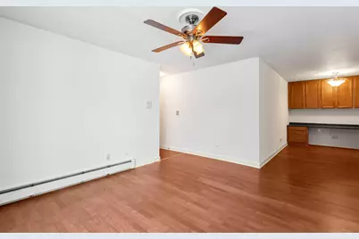 1493 N Winslowe Drive #204, Palatine, IL 60074 - Photo 5