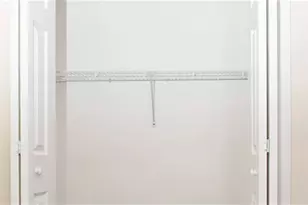 3345 N Marshfield Ave, Chicago, IL 60657 - Photo 5