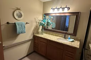 1478 W Sapphire Dr, Hoffman Estates, IL 60192 - Photo 19