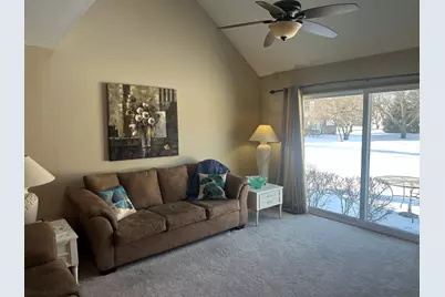 1478 W Sapphire Drive, Hoffman Estates, IL 60192 - Photo 11