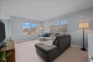 3390 Cameron Dr, Elgin, IL 60124 - Photo 3