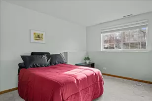 3390 Cameron Dr, Elgin, IL 60124 - Photo 17