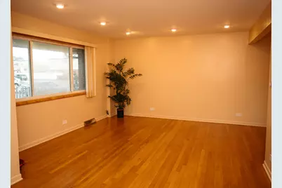 9404 Hamlin Avenue, Des Plaines, IL 60016 - Photo 9