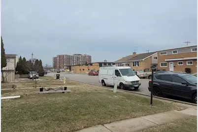 9404 Hamlin Avenue, Des Plaines, IL 60016 - Photo 23