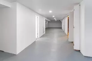 2206 W 81st Pl, Chicago, IL 60620 - Photo 15