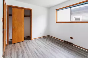 2206 W 81st Pl, Chicago, IL 60620 - Photo 9