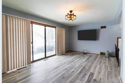 2206 W 81st Place, Chicago, IL 60620 - Photo 5