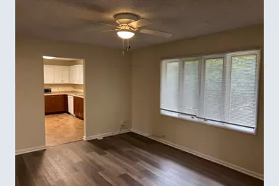 122 Crescent Lane #E, Cabery, IL 60919 - Photo 3