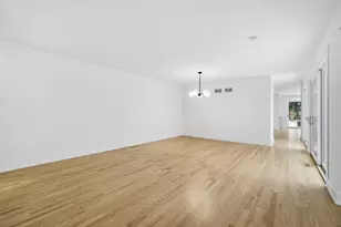 2372 Salceda Dr, Northbrook, IL 60062 - Photo 3