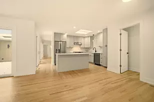 2372 Salceda Dr, Northbrook, IL 60062 - Photo 5